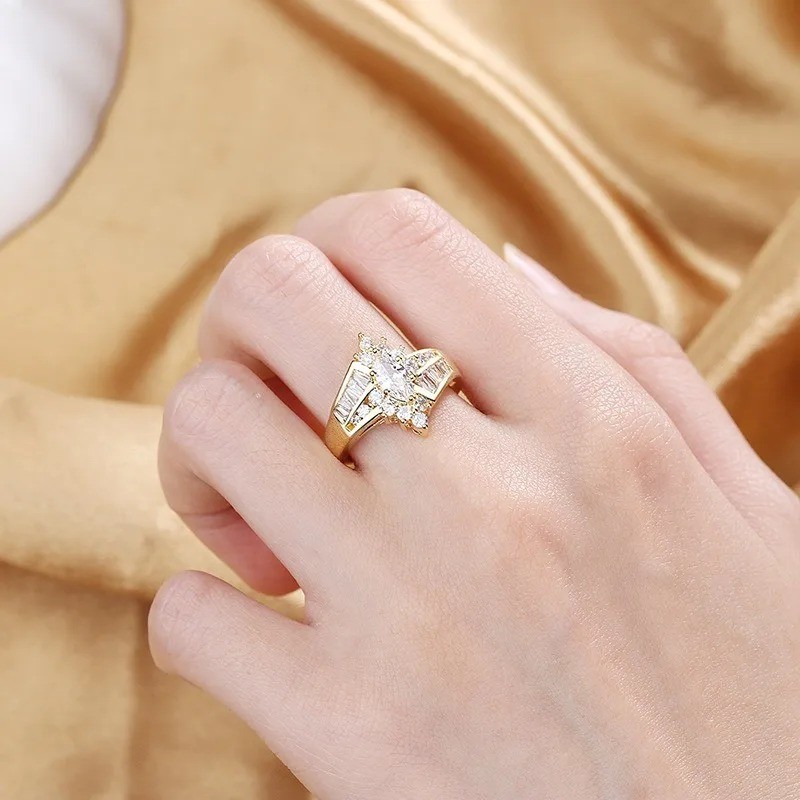Fashion Gold Plated Rings for Women Cubic Zirconia Wedding Jewelry Size 6-10