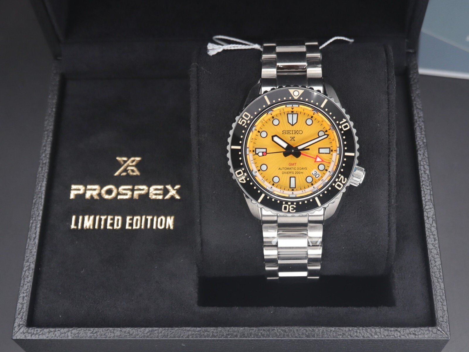 Seiko MM200 GMT The Night of Siam SPB487J1 Limited Edition 500 pcs.
