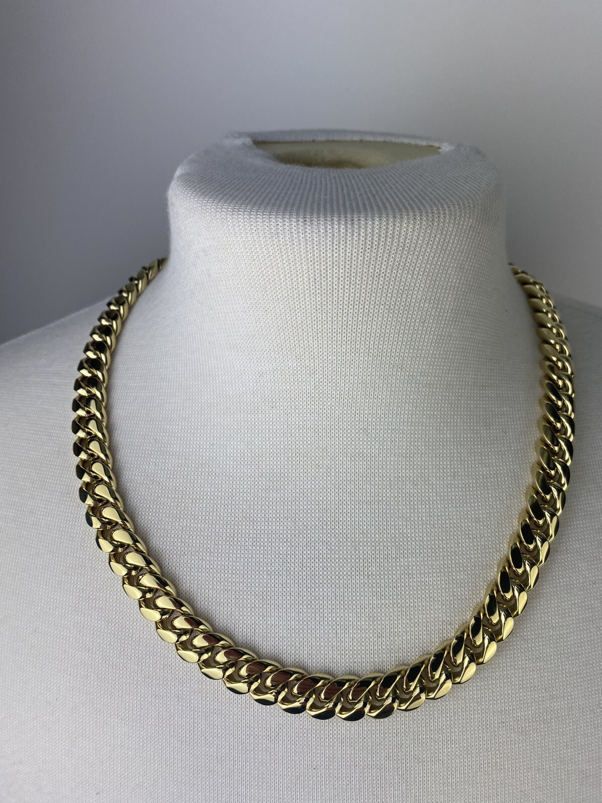 The GLD Shop 12mm Signature Miami Cuban Chain 22”