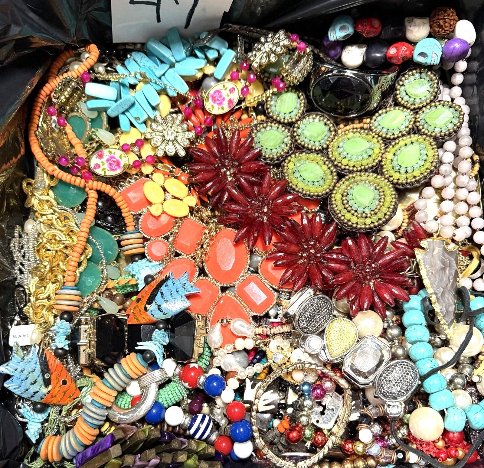 UNTESTED Vintage Modern Jewelry Junk Craft Lot Pieces Part Brooches Bracelet +++