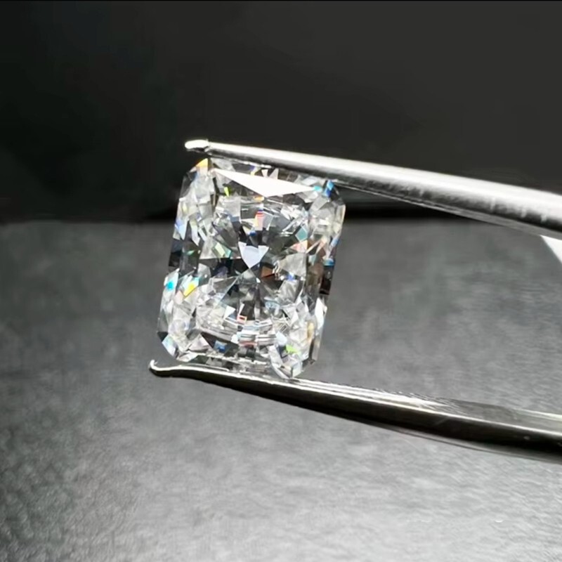 Radiant Cut 0.2-10ct Sparkling Loose Moissanite D Color VVS1 GRA Wholesale Price