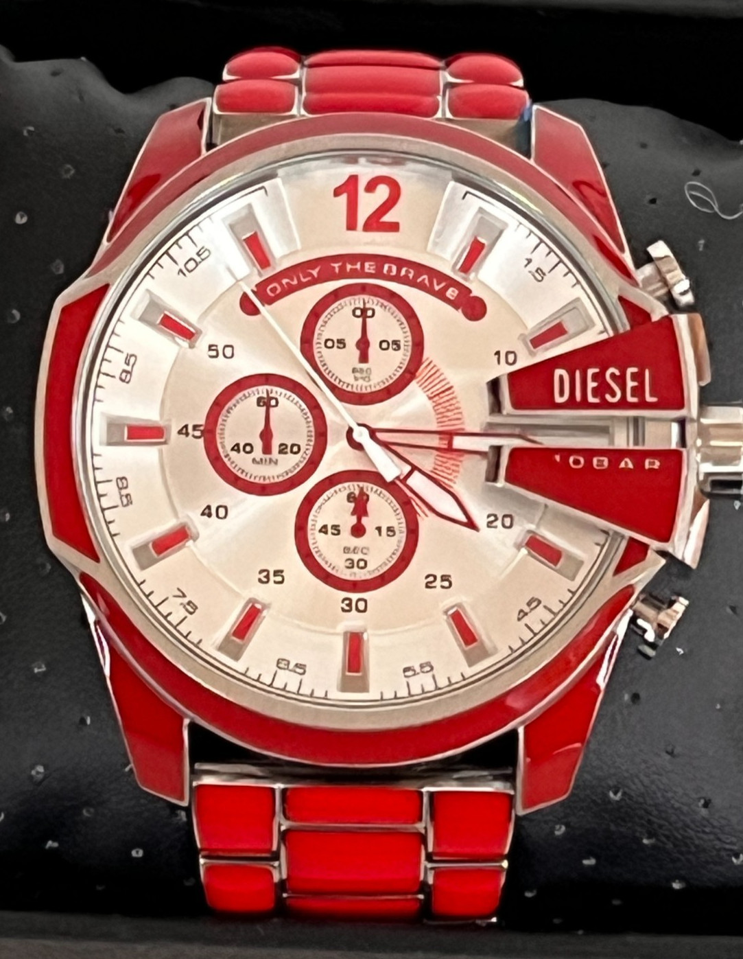 DIESEL DZ4638 Men’s Mega Chief Red Enamel Stainless Steel Watch BNWT/Box $290