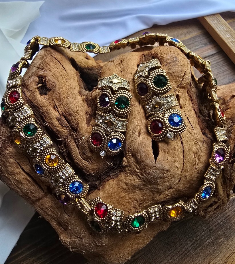 Vintage Unsigned Rhinestone Necklace & Clip Earring Set Multicolor Gold Tone