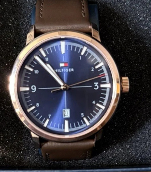 Tommy Hilfiger Men’s Watch Blue Dial Brown Leather Date Box 1710510