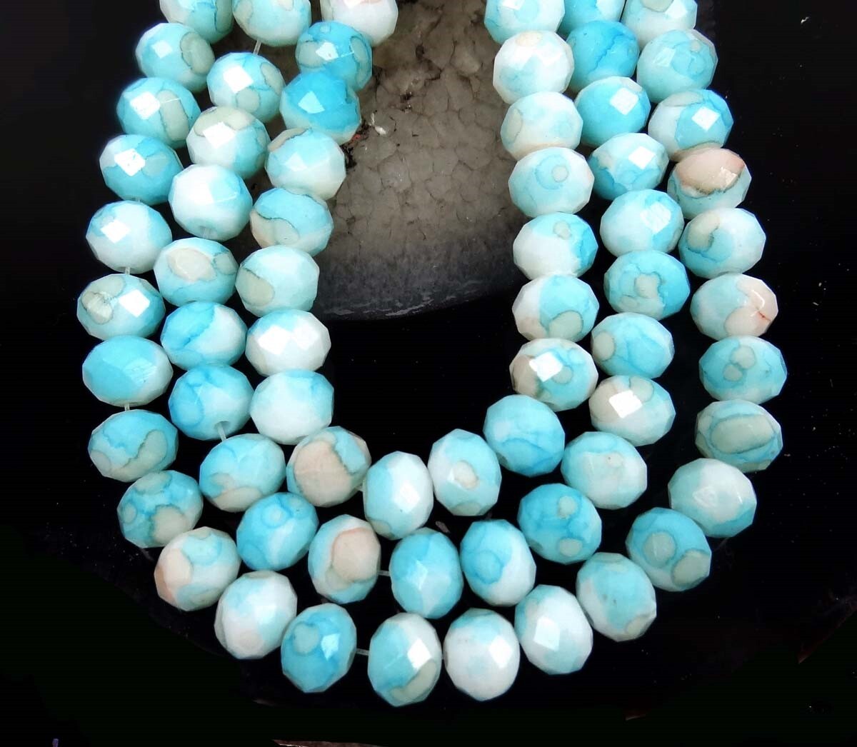 8x6mm Czech Glass Faceted Rondelle Beads – Opaque Cloudy Skies (25)