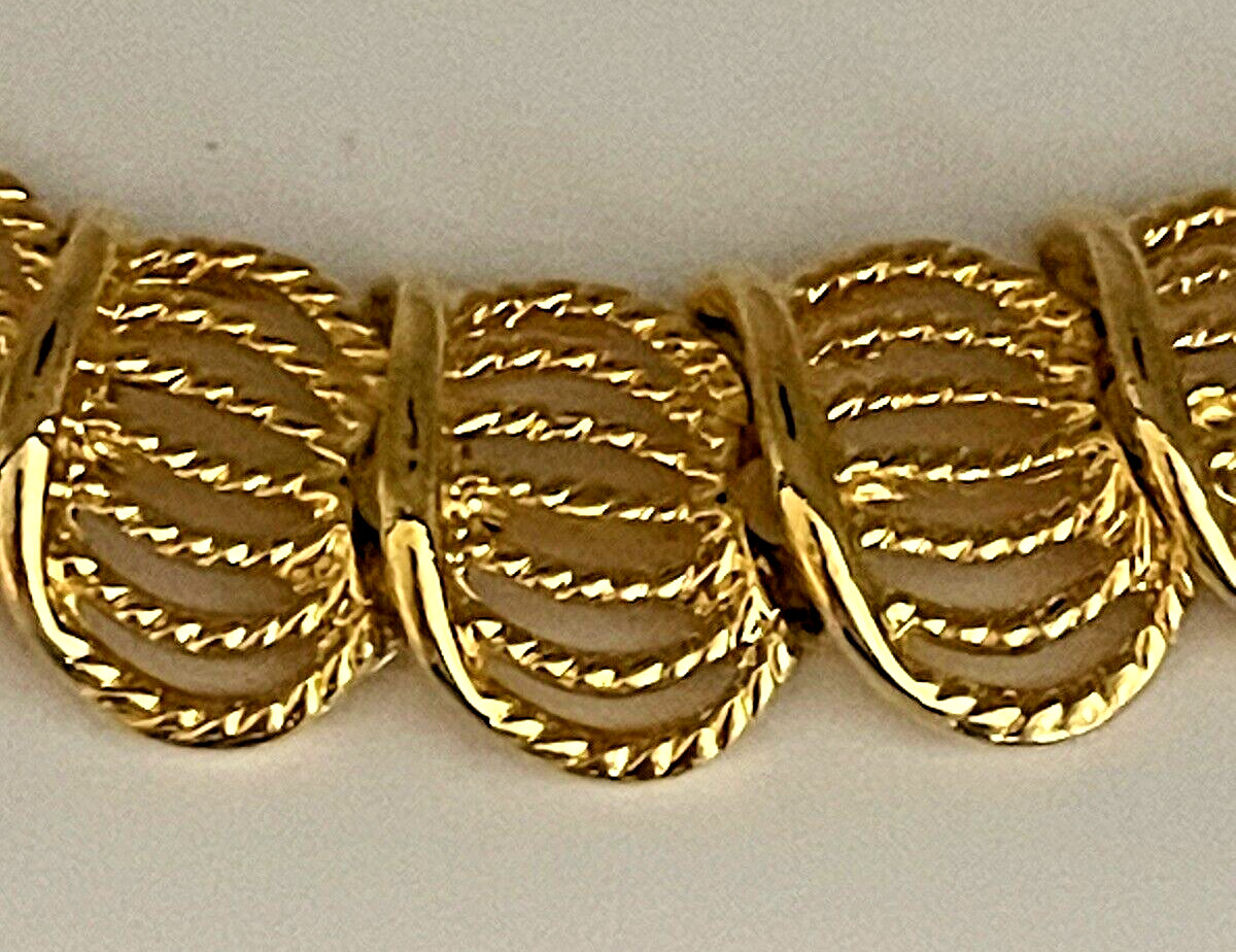Vintage Napier 1980s Scalloped Gold Tone Necklace 17″ Unsigned