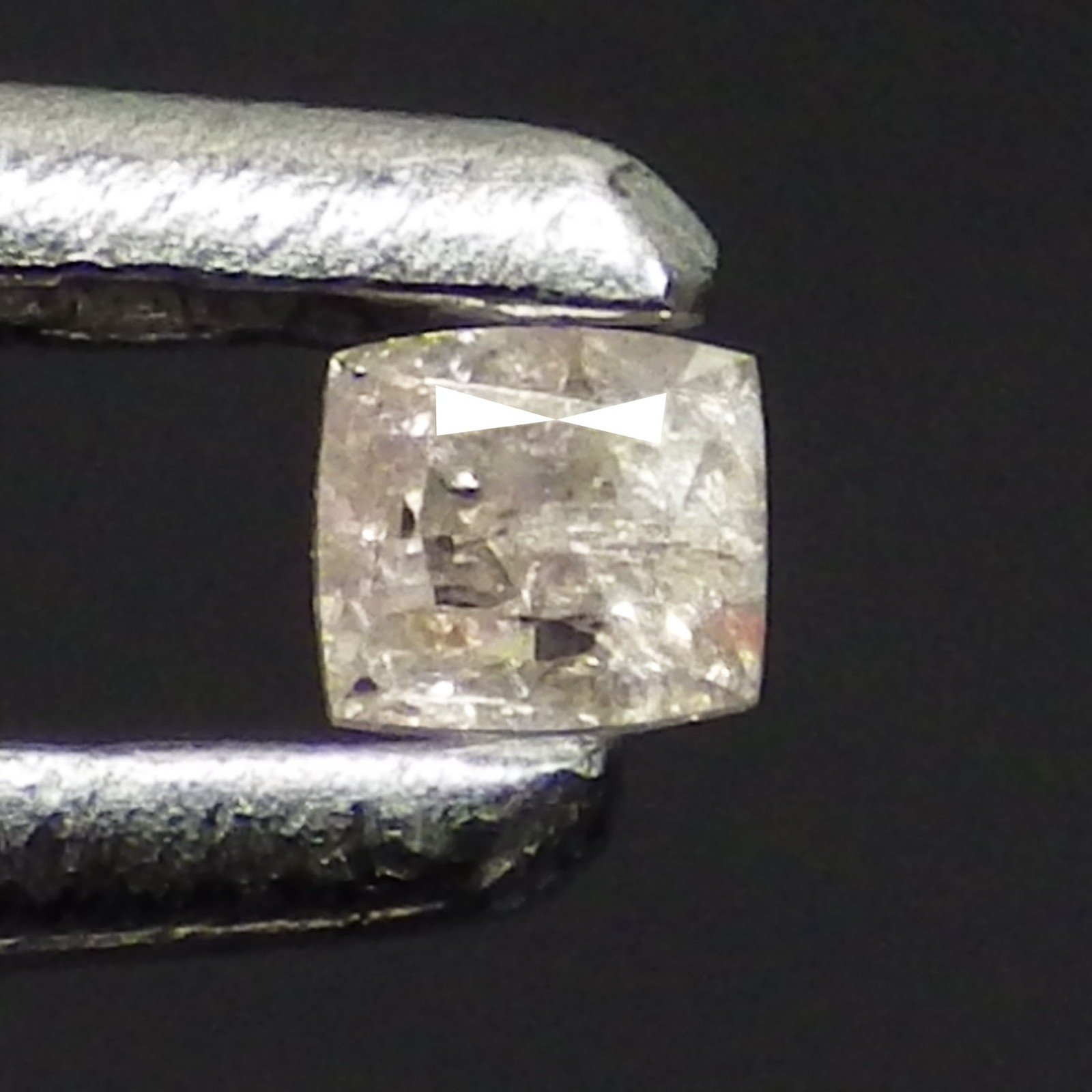 0.04 Cts SPLENDID RADIANT (1 x 1 mm) NATURAL ARGYLE FANCY PURPLISH PINK DIAMOND