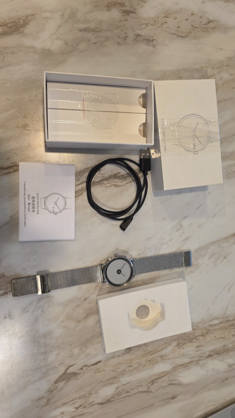 GLIGO The first quartz movement hybrid Eink Smart Watch with 30 days long AS IS