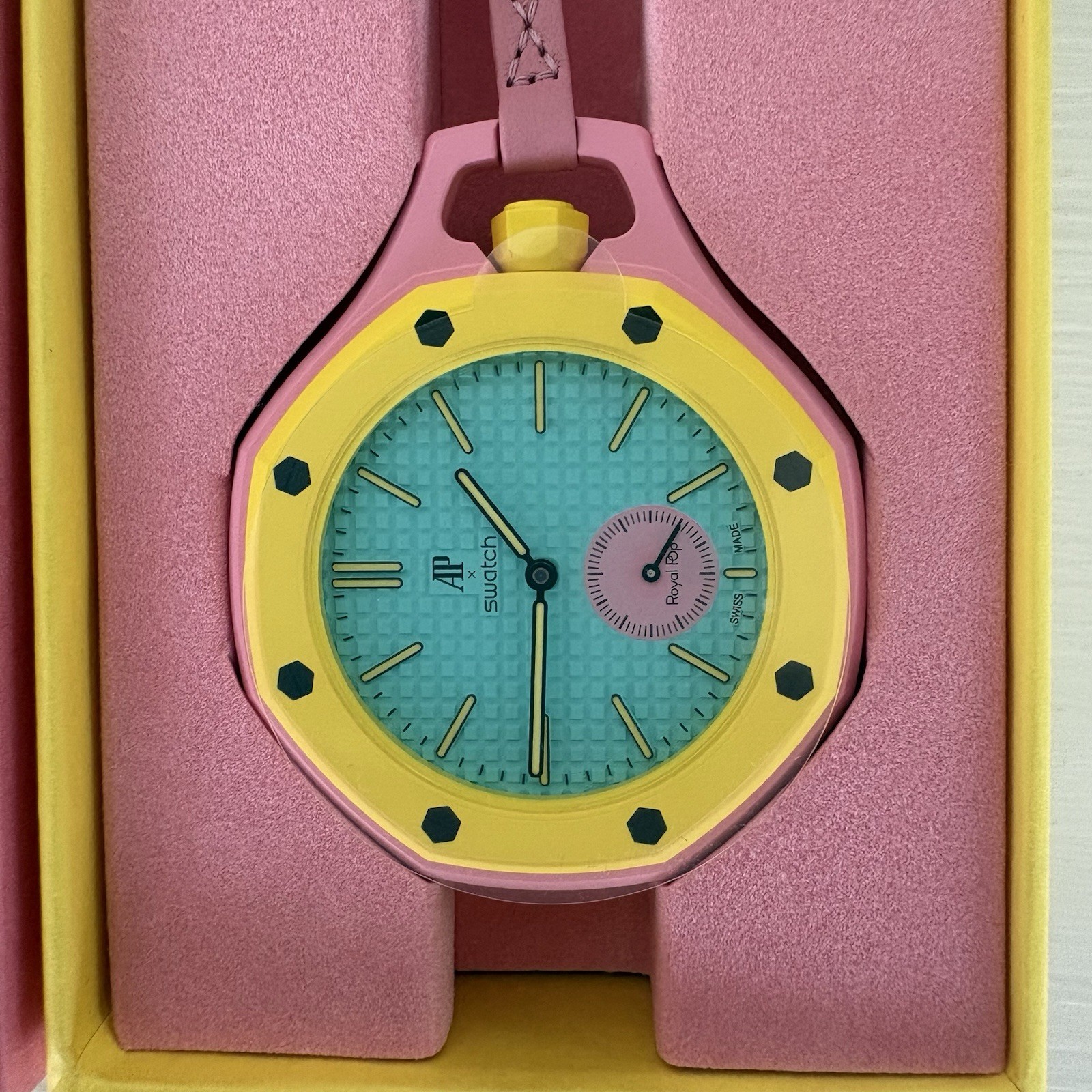 Swatch Royal Pop Otg Roz Bioceramic 41mm Quartz Blue/Pink Dial Pink Band