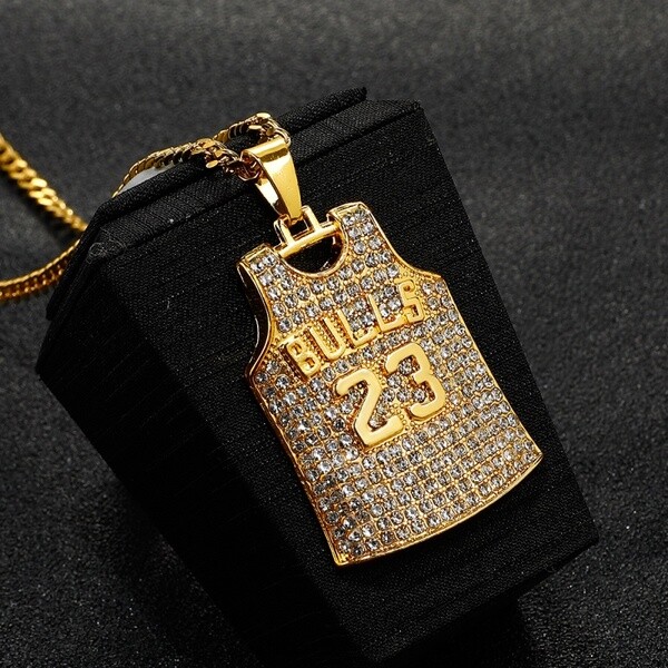 23 Chicago Bulls Michael Jordan NBA Jersey Necklace – Gold Colored – Rhinestone
