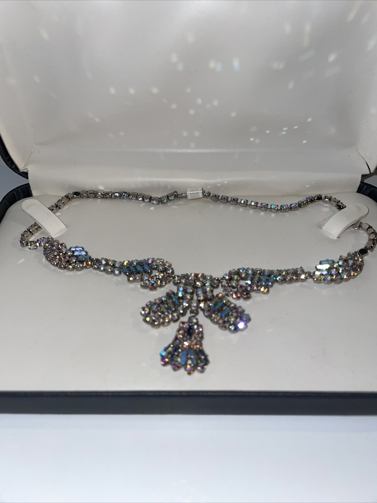 NOS! Vintage Blue Tint Aurora Borealis Rhinestone Necklace Unsigned Foil Back E5