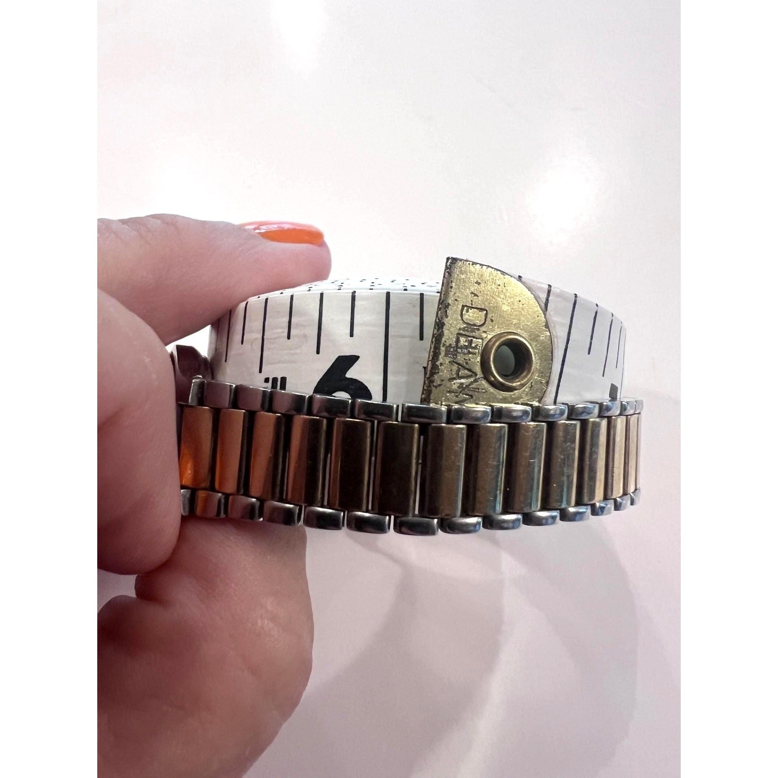 Vintage Delma Swiss Les Supremes Ladies Watch Ultra Thin Rare Diagonal Dial Gold