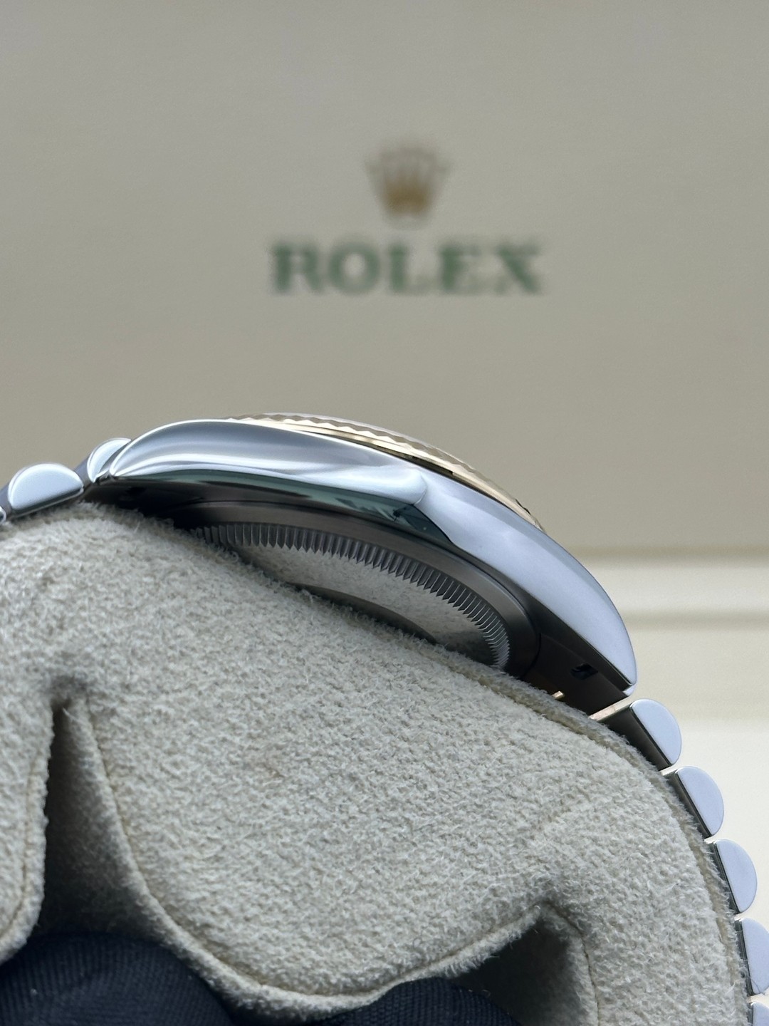 Rolex 126233 2023 Champagne Dial Box & Papers