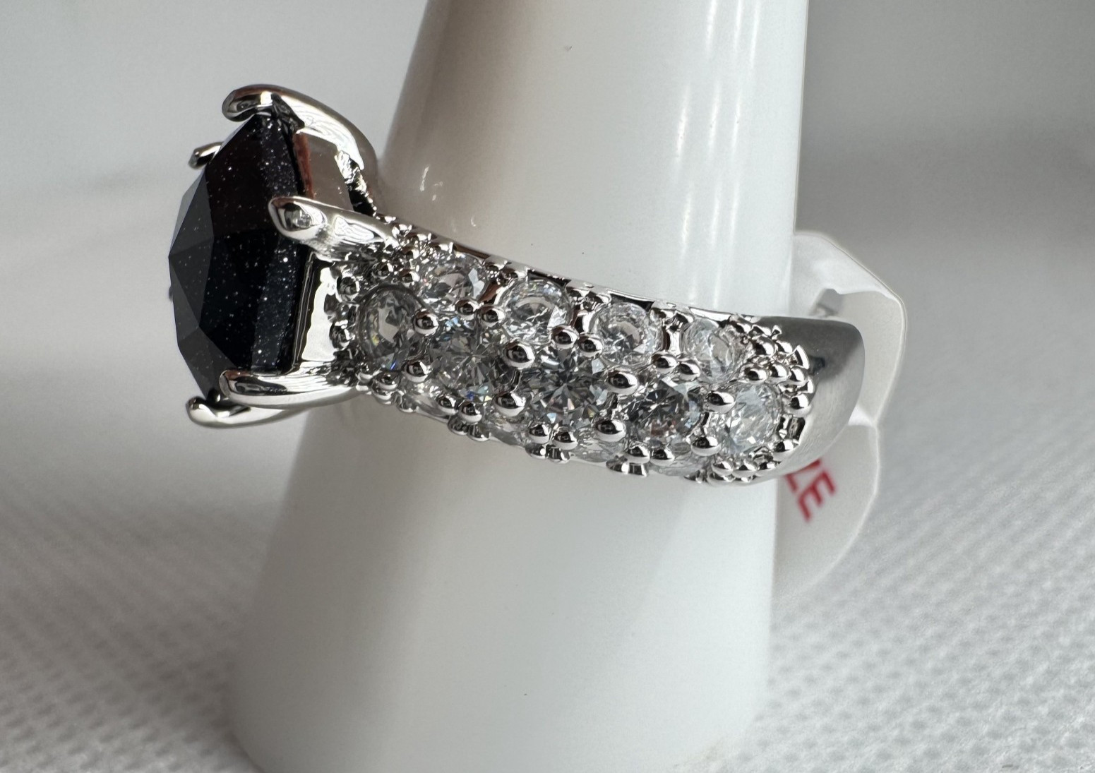 Size 11 Bomb Party Untamed Ring – RG65610 Bold By Nature – Sandstone on Rhodium