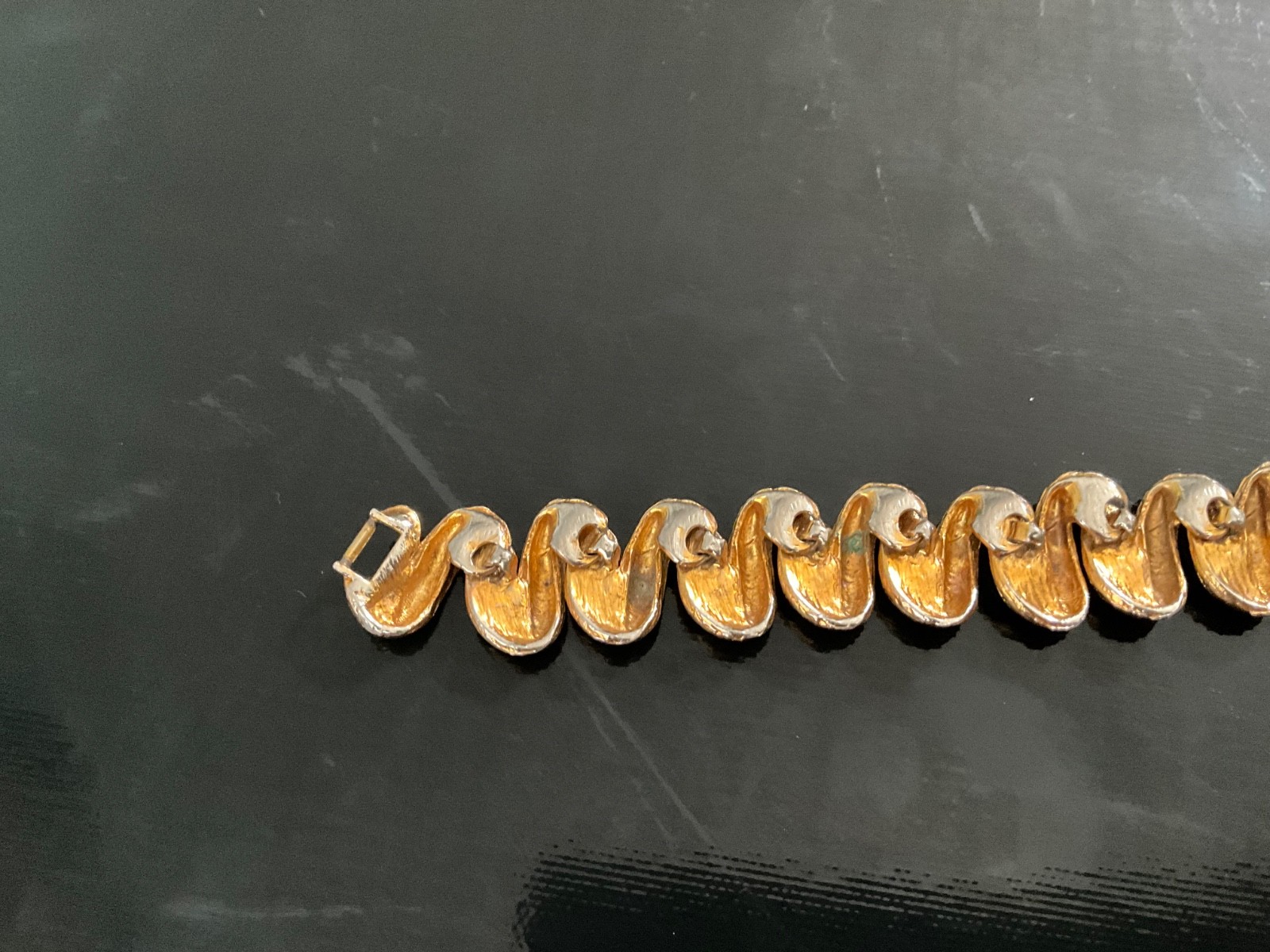 Vintage Gold Tone Ribbon Link Bracelet Wide Textured Statement Costume Jewelry