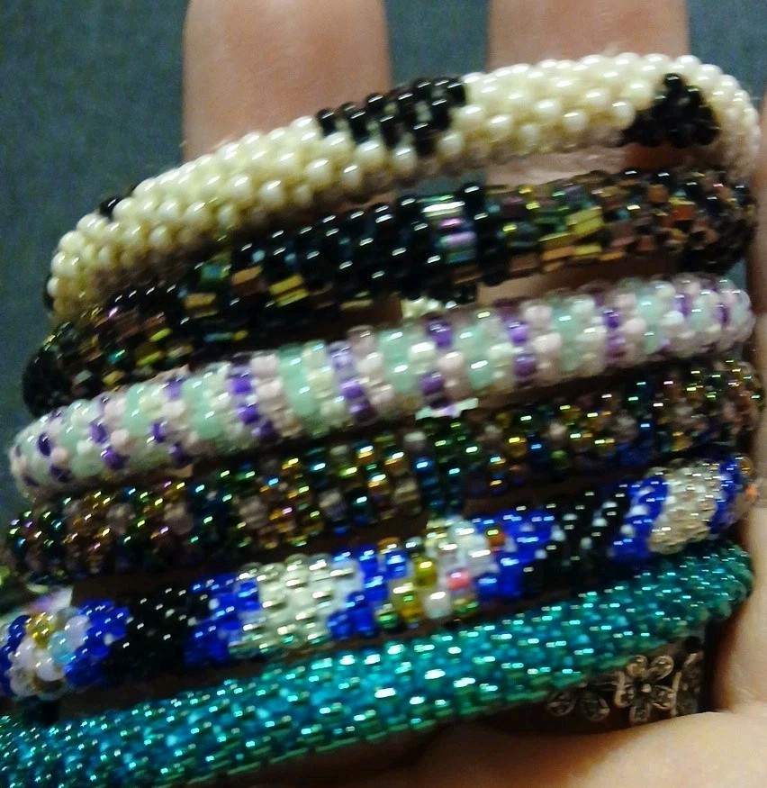 Lot Of 12 Roll On Bracelets Nepal Aid Through Trade (lot #25)