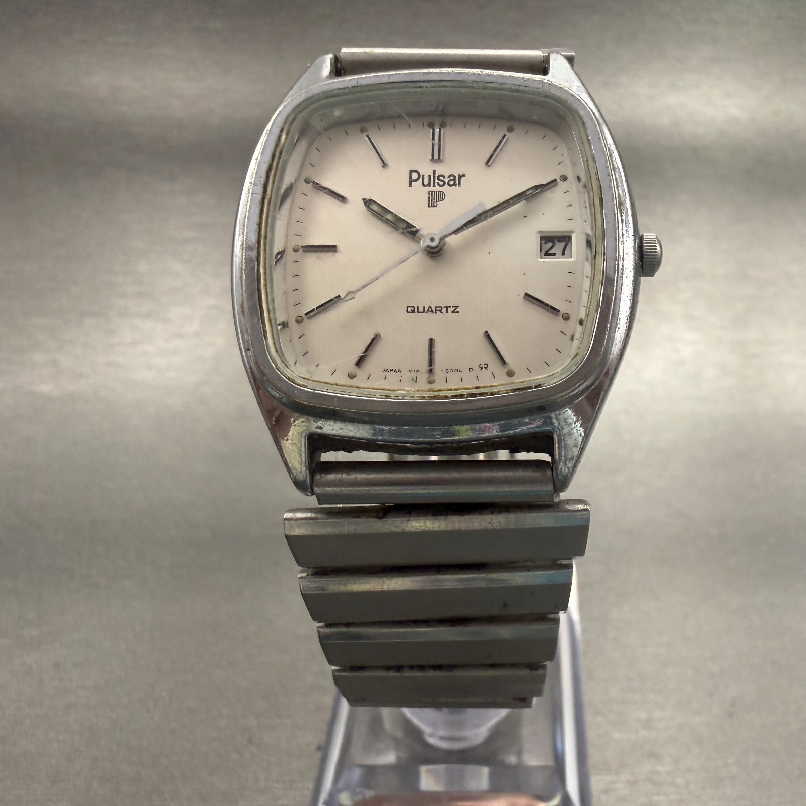 Seiko Pulsar Watch Men 33mm Silver Dial Silver Tone Date Y147-5009 New Battery