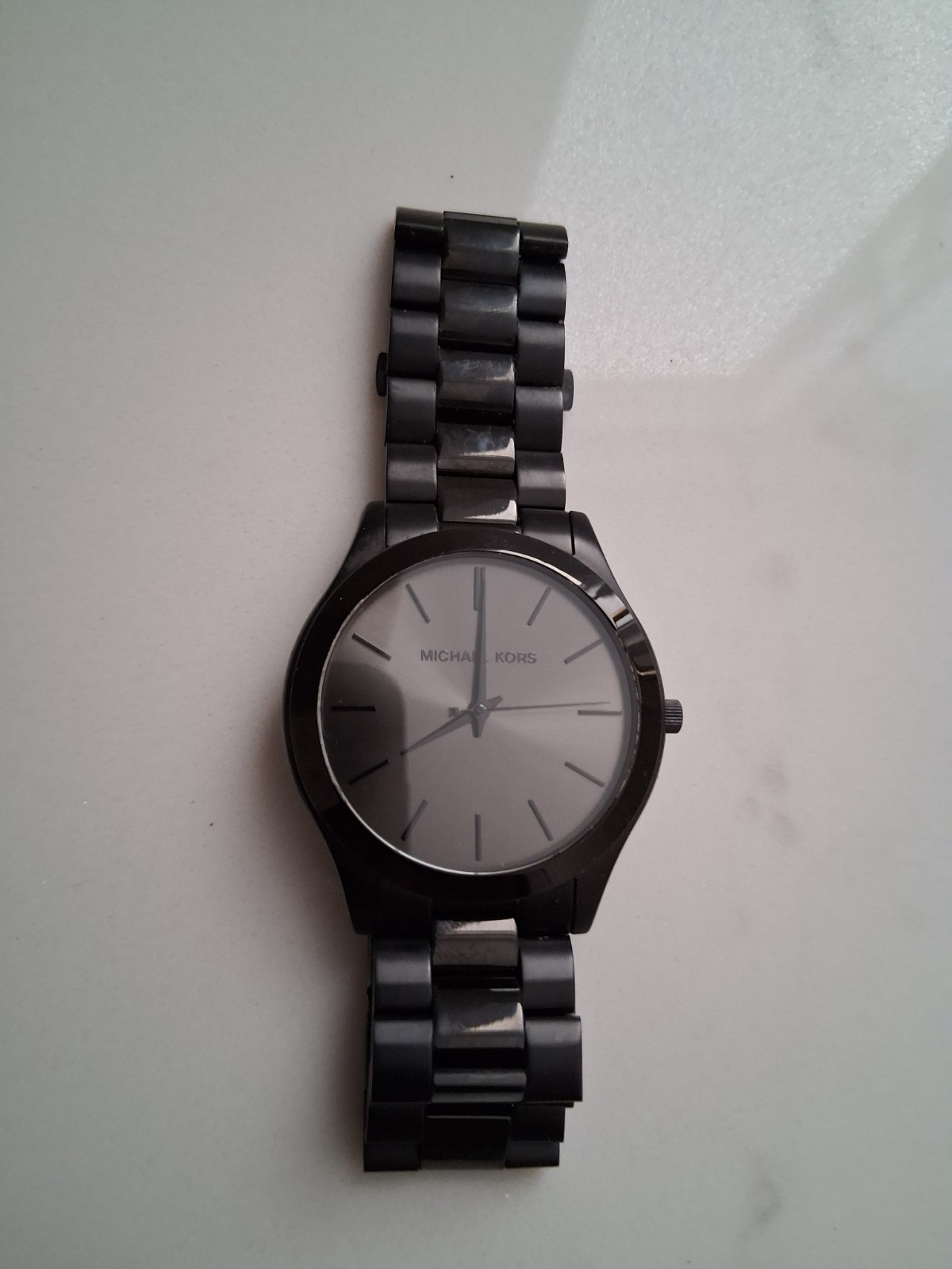 Michael Kors MK8507 Slim Runway 44mm Mens Watch – Black- No Box