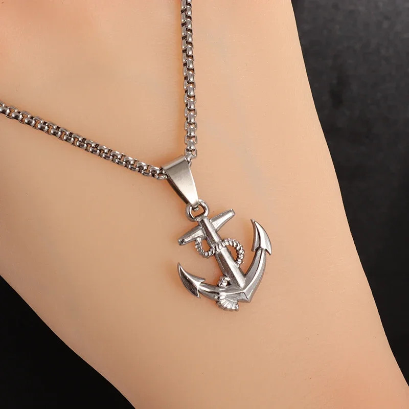 Stainless Steel Pirates of The Caribbean Anchor Sailor Anchor Necklace Pendant M