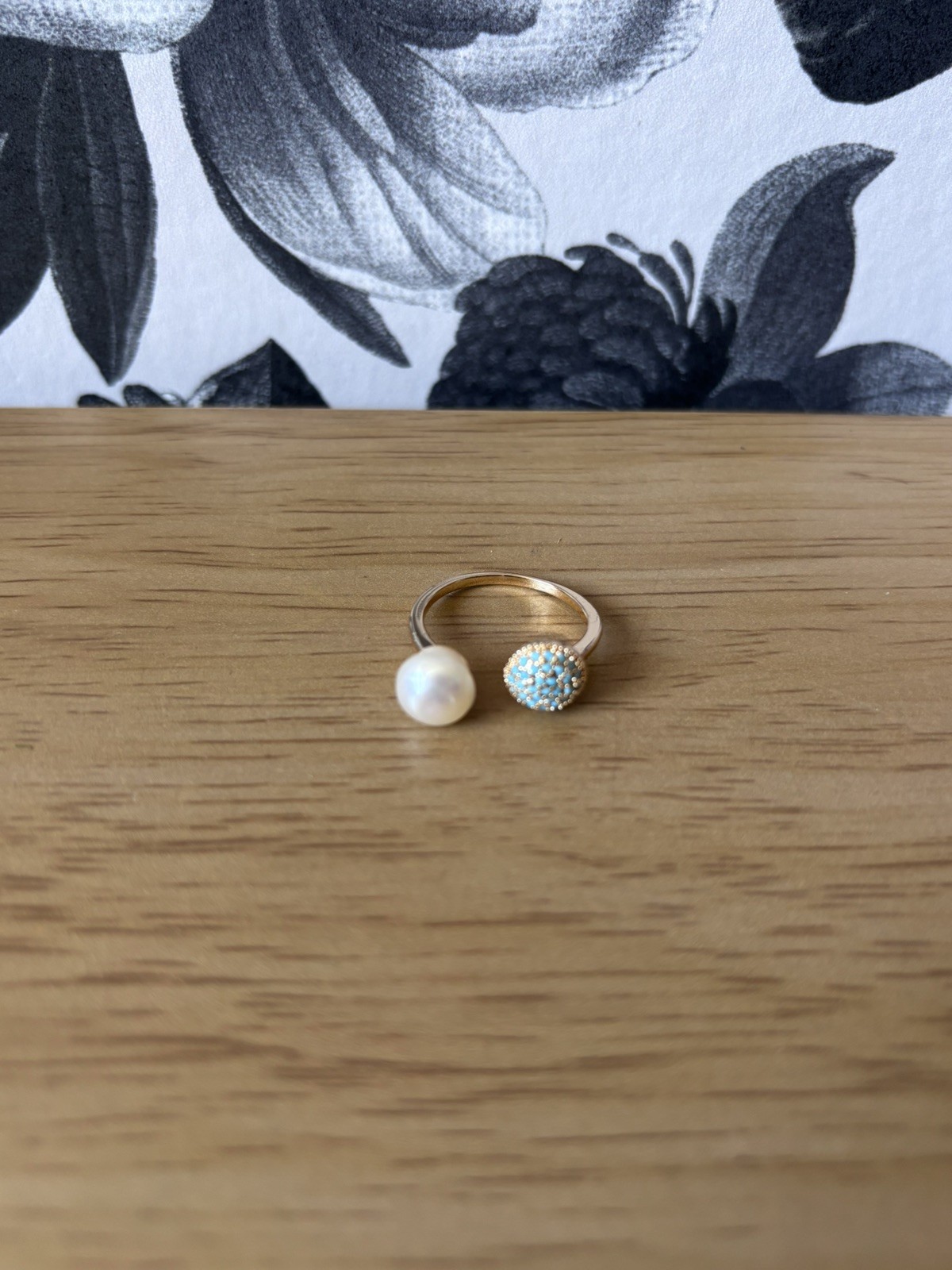 Round Fire Blue Faux Topaz Faux Pearl Gold Ring Adjustable Size