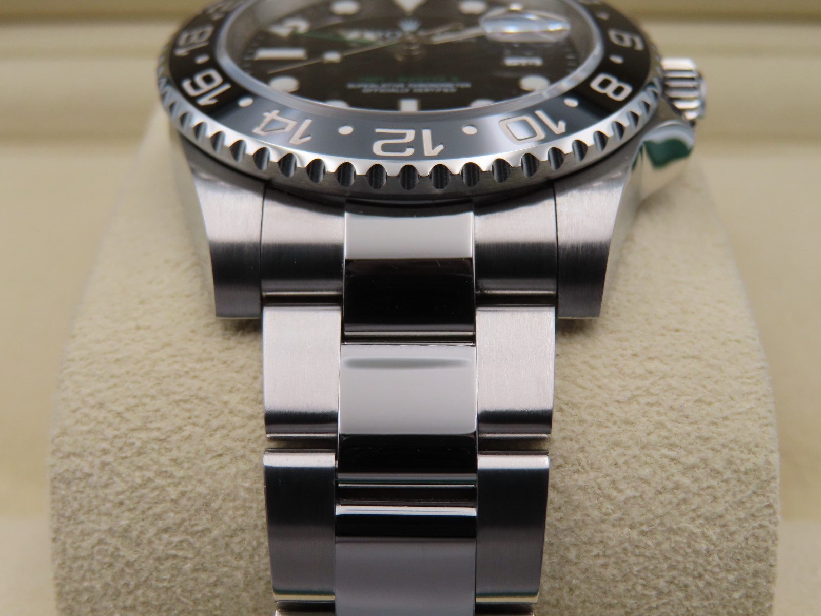 2014 Rolex GMT-Master II 116710LN Full Set Men’s Pre-Owned 40mm Wristwatch