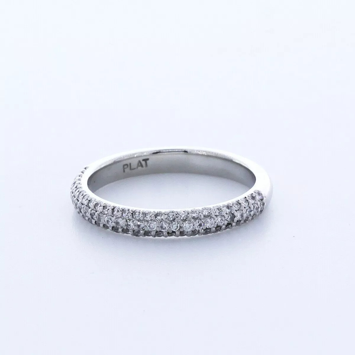 Solid Platinum Classic Wedding Band Classic 0.85 CT Round Natural Diamond F VS2