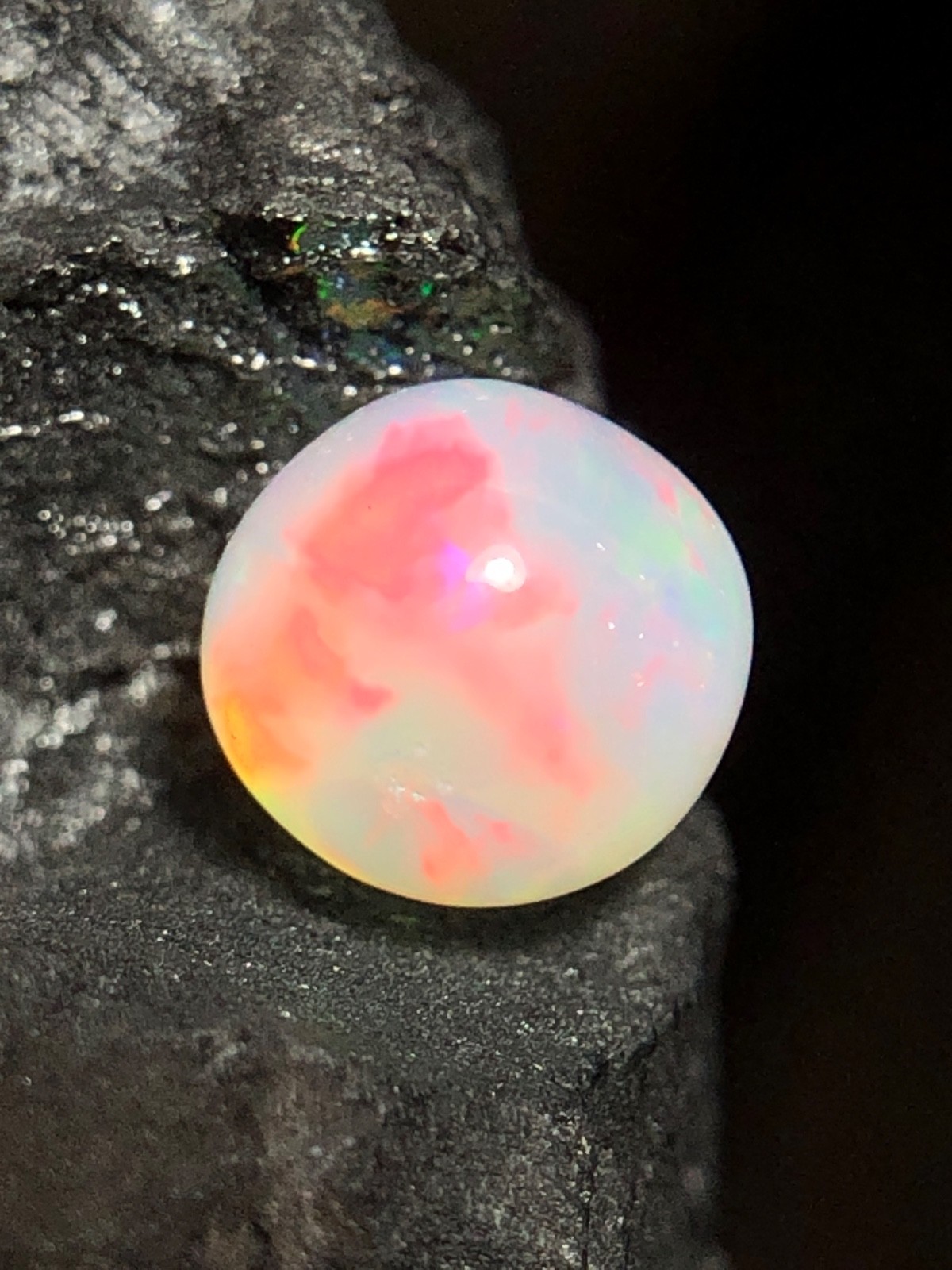 Natural White Ethiopian Opal Sphere, 6 MM 0.90 Ct Rainbow Fire Opal Ball