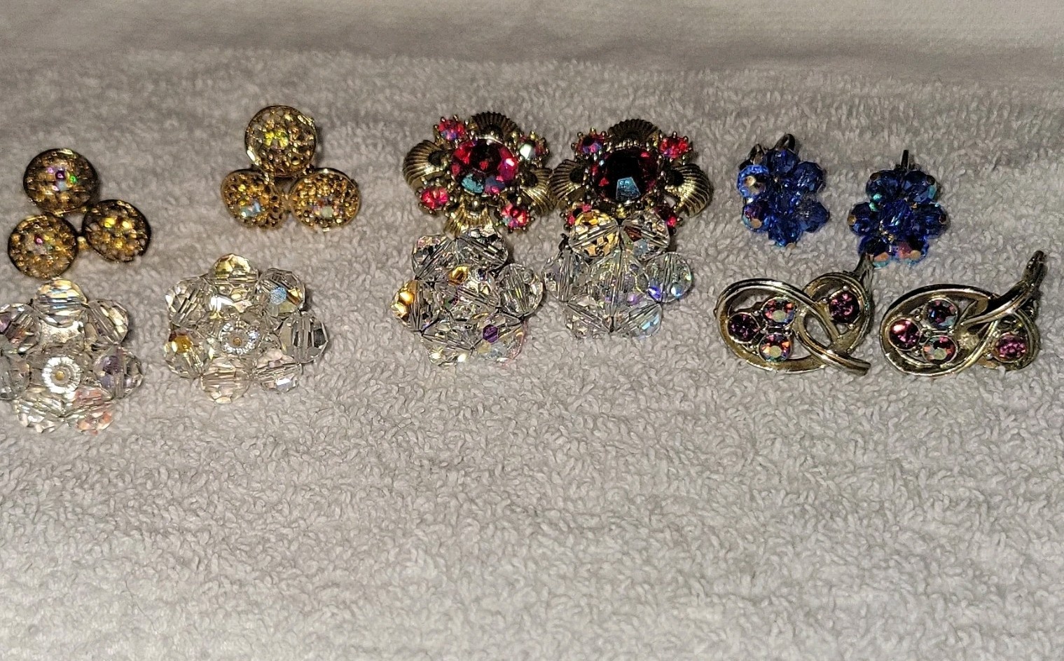 Beautiful Lot of Vintage Clip-On Earrings Free Ship in USA
