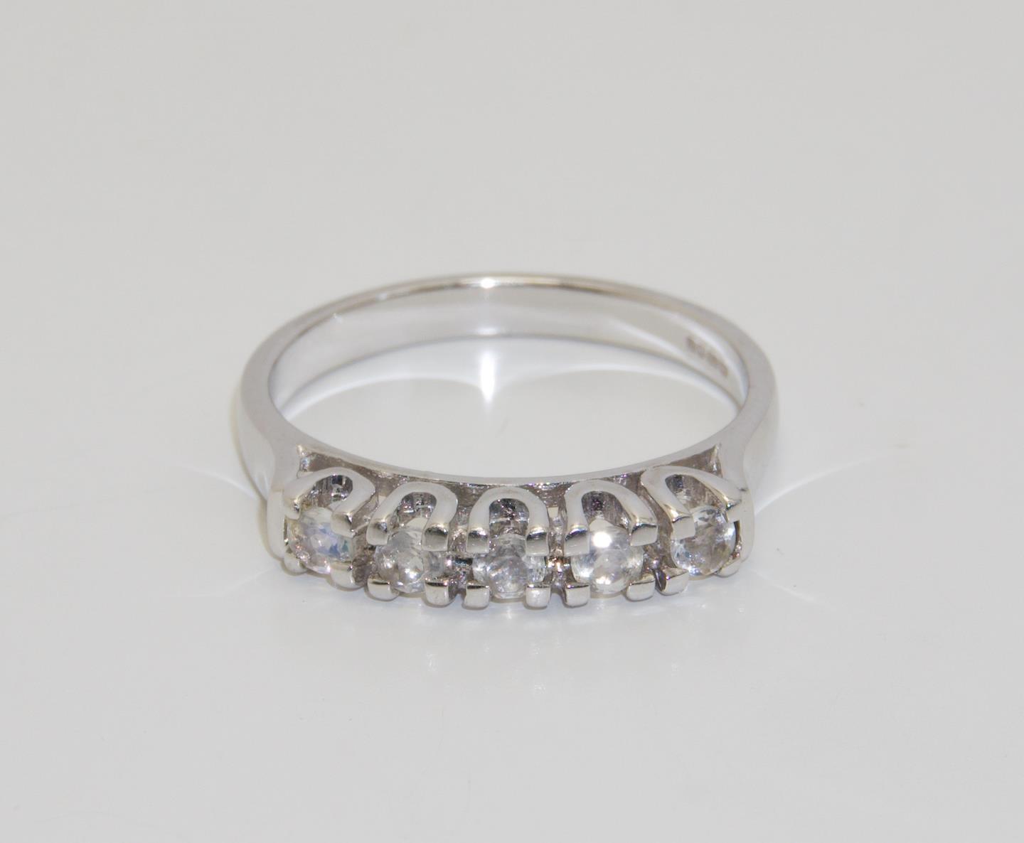 9carat 9k White Gold Sri Lankan Rainbow Moonstone Ring Size UK-M 1/2 US-6 1/4