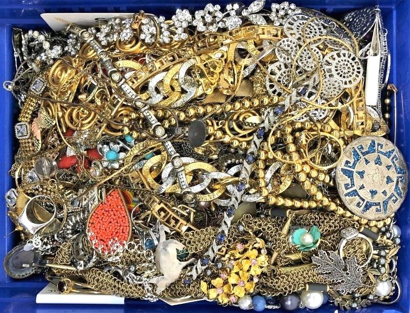 10 Pounds Unsorted Jewelry Making Lot Some Wearable Resell Mixed In Junk Tangled
