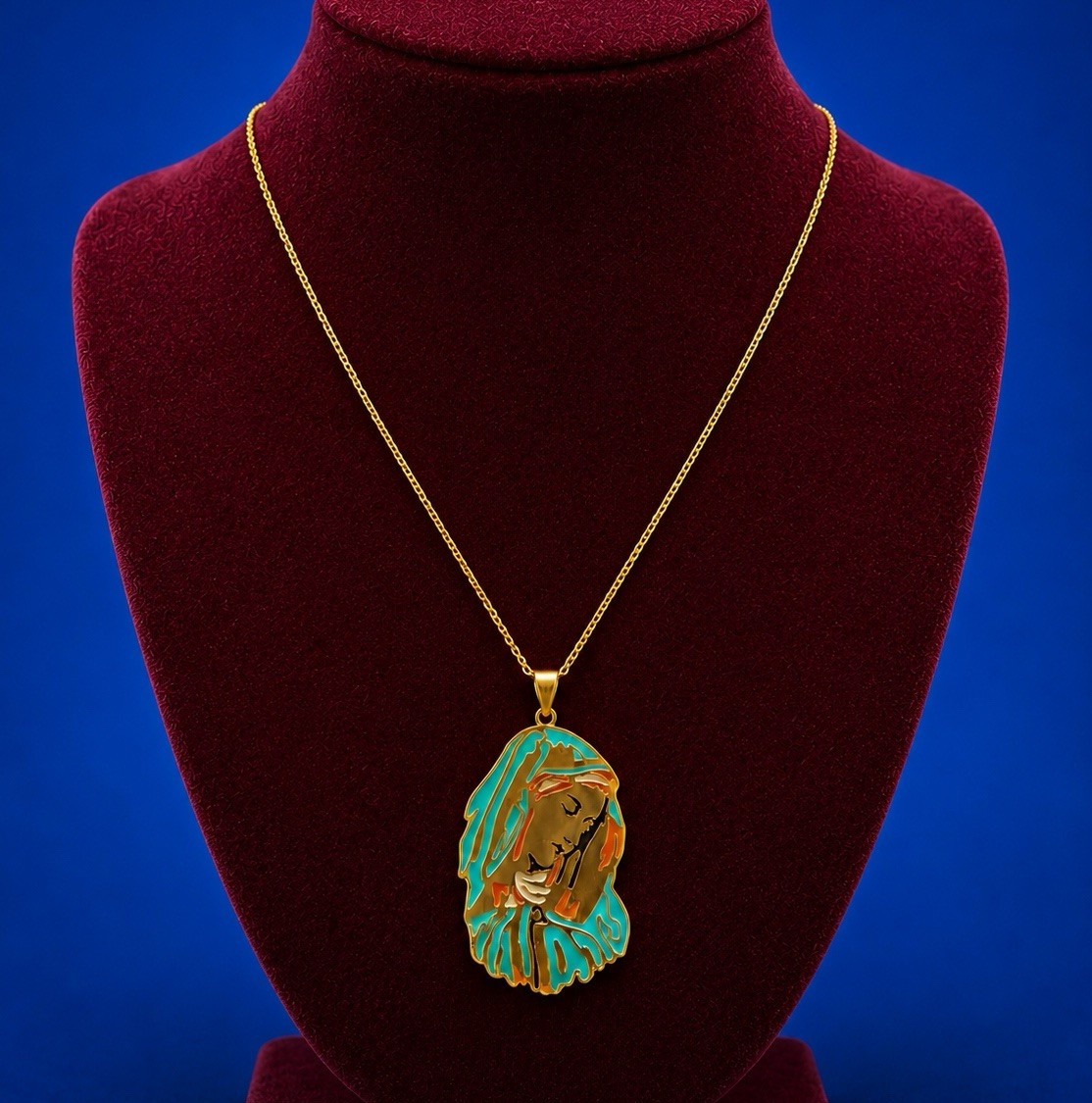 Elegant Gold Ton none tarnished none fade st. Mary Necklace Turquoise