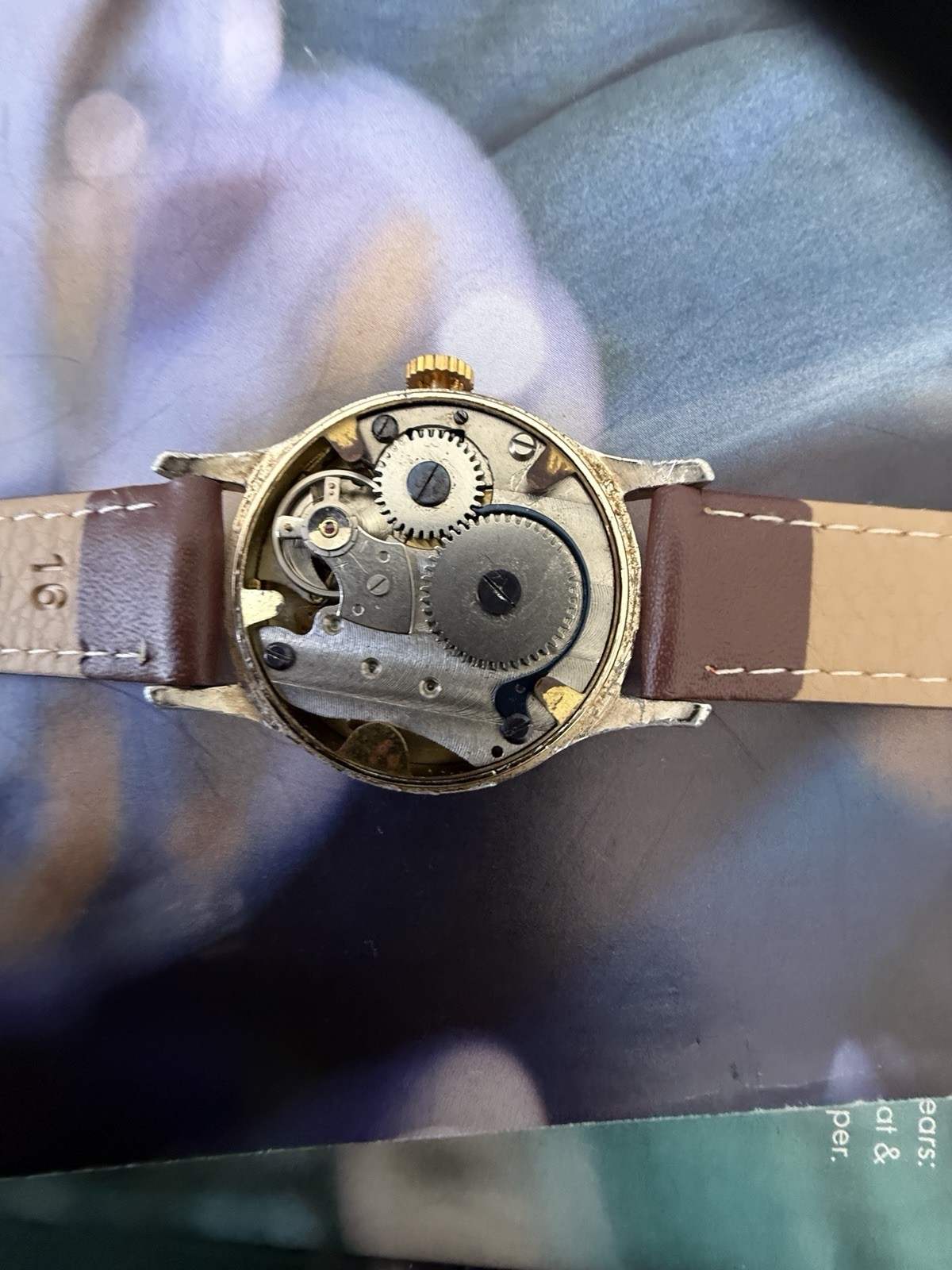 VINTAGE SERVICES BY SIMTHS MILITARY WATCH MADE IN GREAT BRITAIN