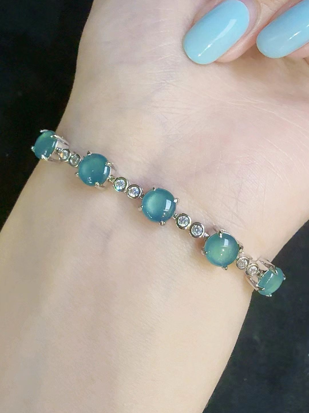 Top Natural Sky blue jadeite bracelet