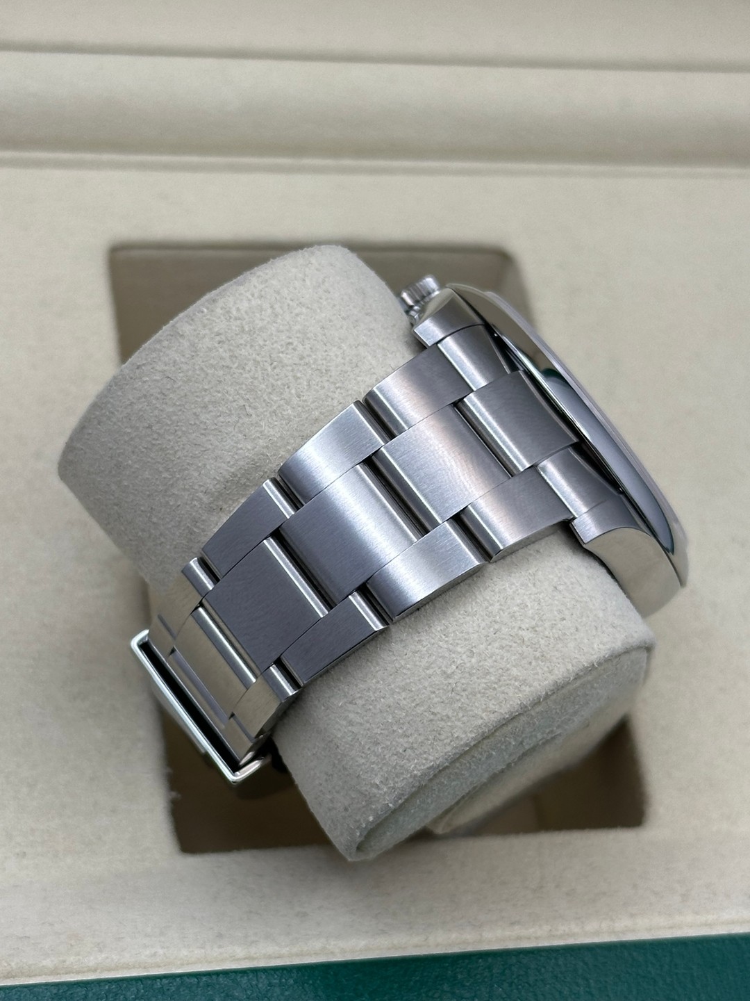 Rolex 124300 Blue 41mm 2025