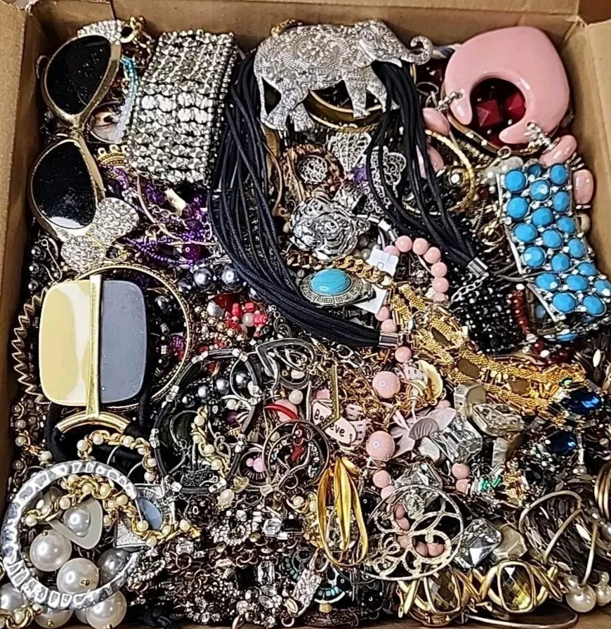 3 Poun Unsearched Jewelry Lot VTG & Now Junk & Wear & Resell Craft FUN Free Ship