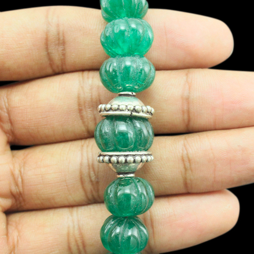 EXTRAORDINARY 264.00 CTS ENHANCED GREEN EMERALD CARVED BEADS BRACELET (DG)