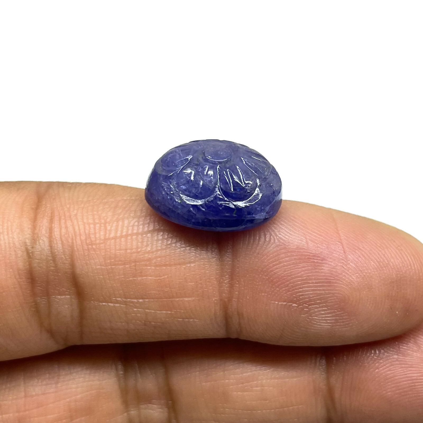 15.90 Cts Certified Natural Tanzanite 16×12.5mm Oval Carved Stunning Gemstone