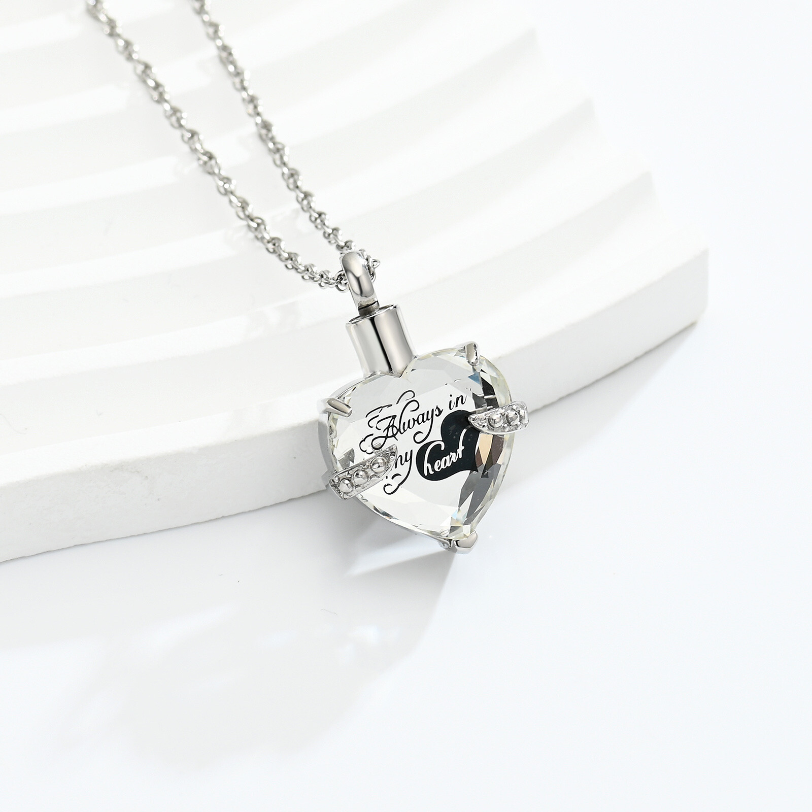 Crystal Cremation Jewelry for Ashes – Heart Urn Pendant Memorial Ashes Necklace