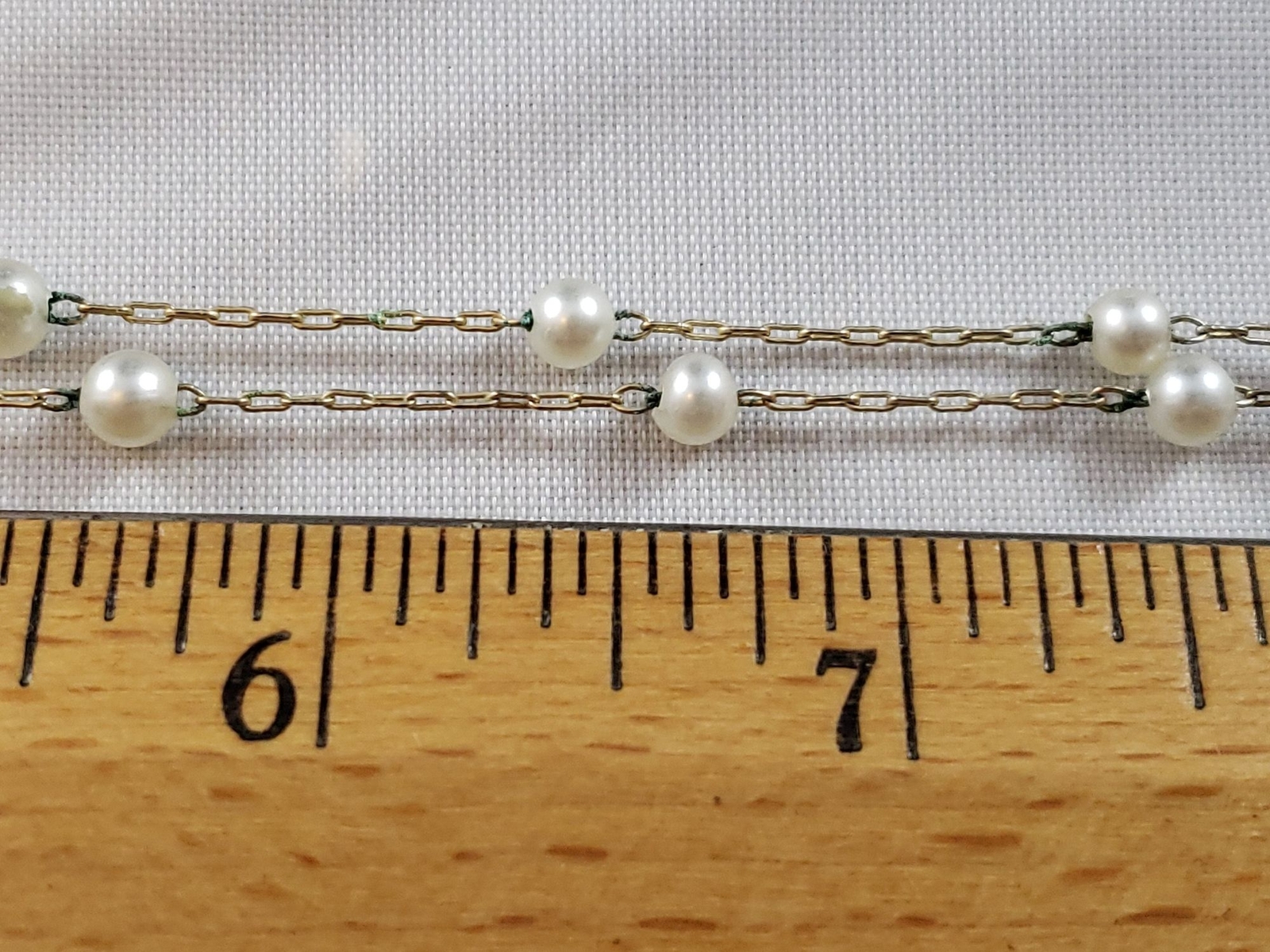 Vintage Unsigned Gold Tone Chain Necklace Clear Marble Pendant Faux Small Pearls