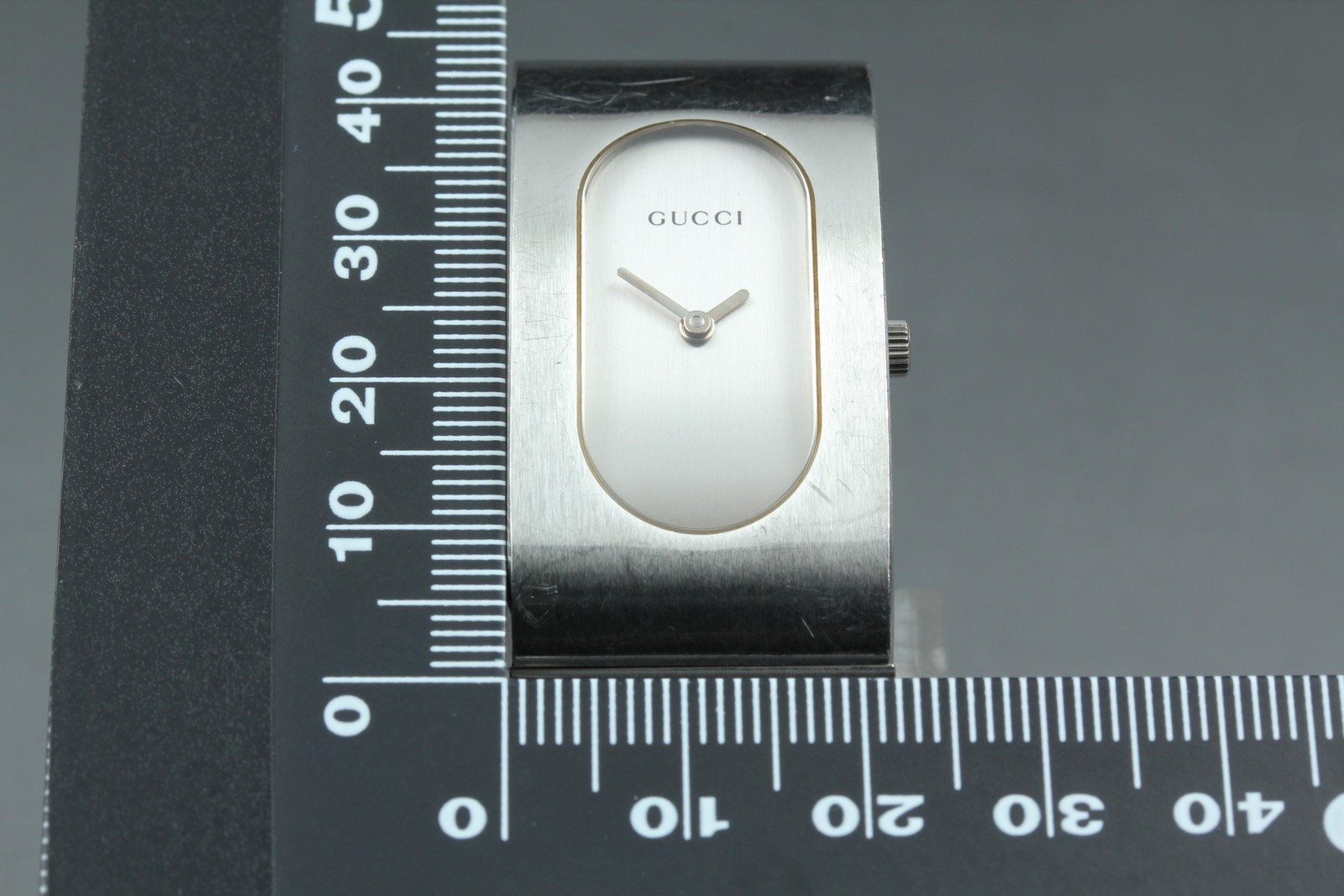[Exc+5] Gucci 2400L 22mm Silver Dial Quartz Women’s Vintage Watch From JAPAN