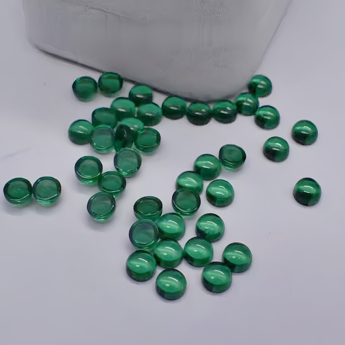 10pcs Round Rich Green Emerald Cabochon Smooth Polished Flat Back 1mm-4mm