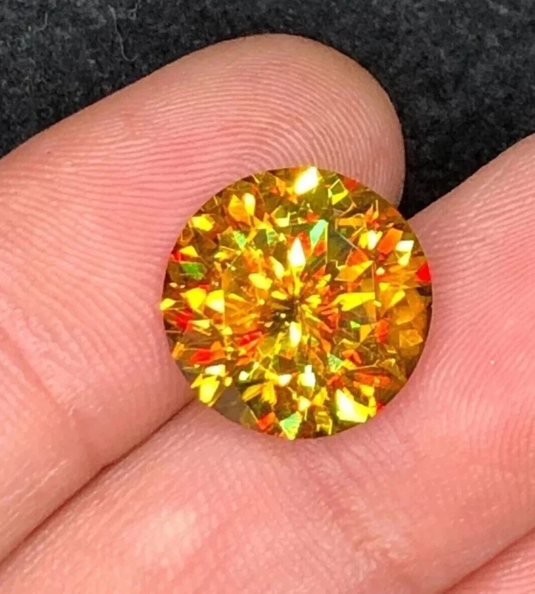 5 Ct+ Natural Full Fire Sphene Titanite Round Cut Certified Loose Gemstone
