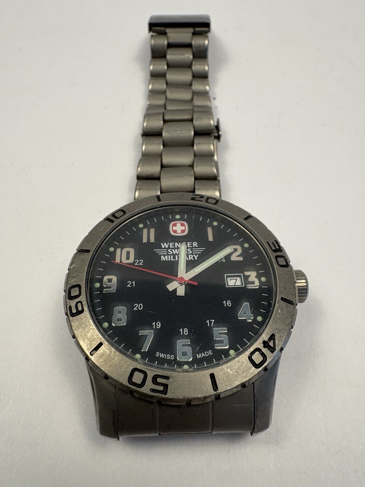 Authentic SWISS MILITAY 096-1009 100M Stainless Steel 9.5in watch Needs Battery
