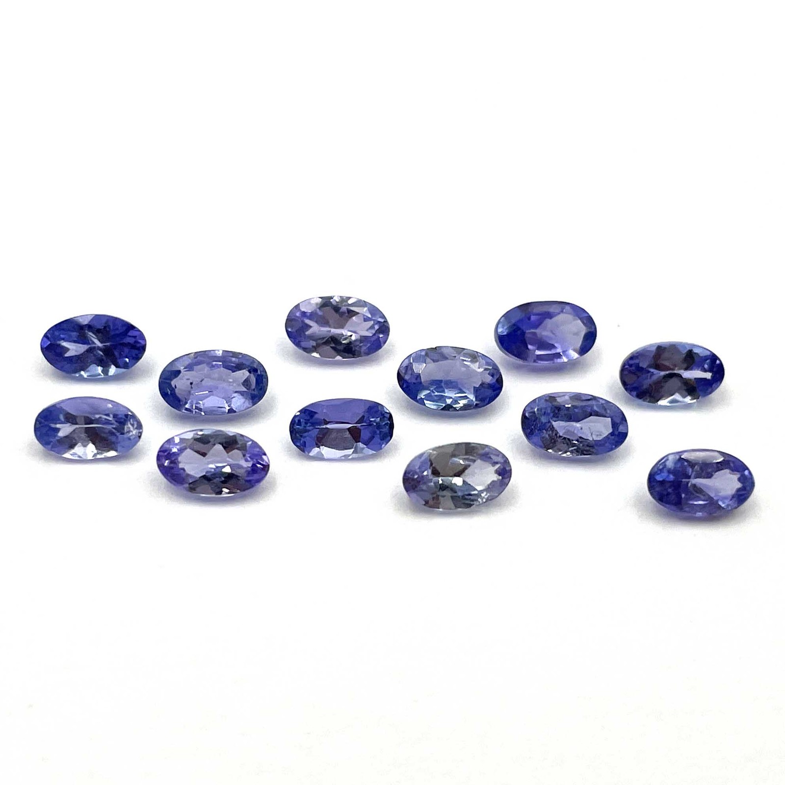 Natural Tanzanite Oval Cut Loose Gemstone Lot 40 Pcs 3*5 MM 10 CT