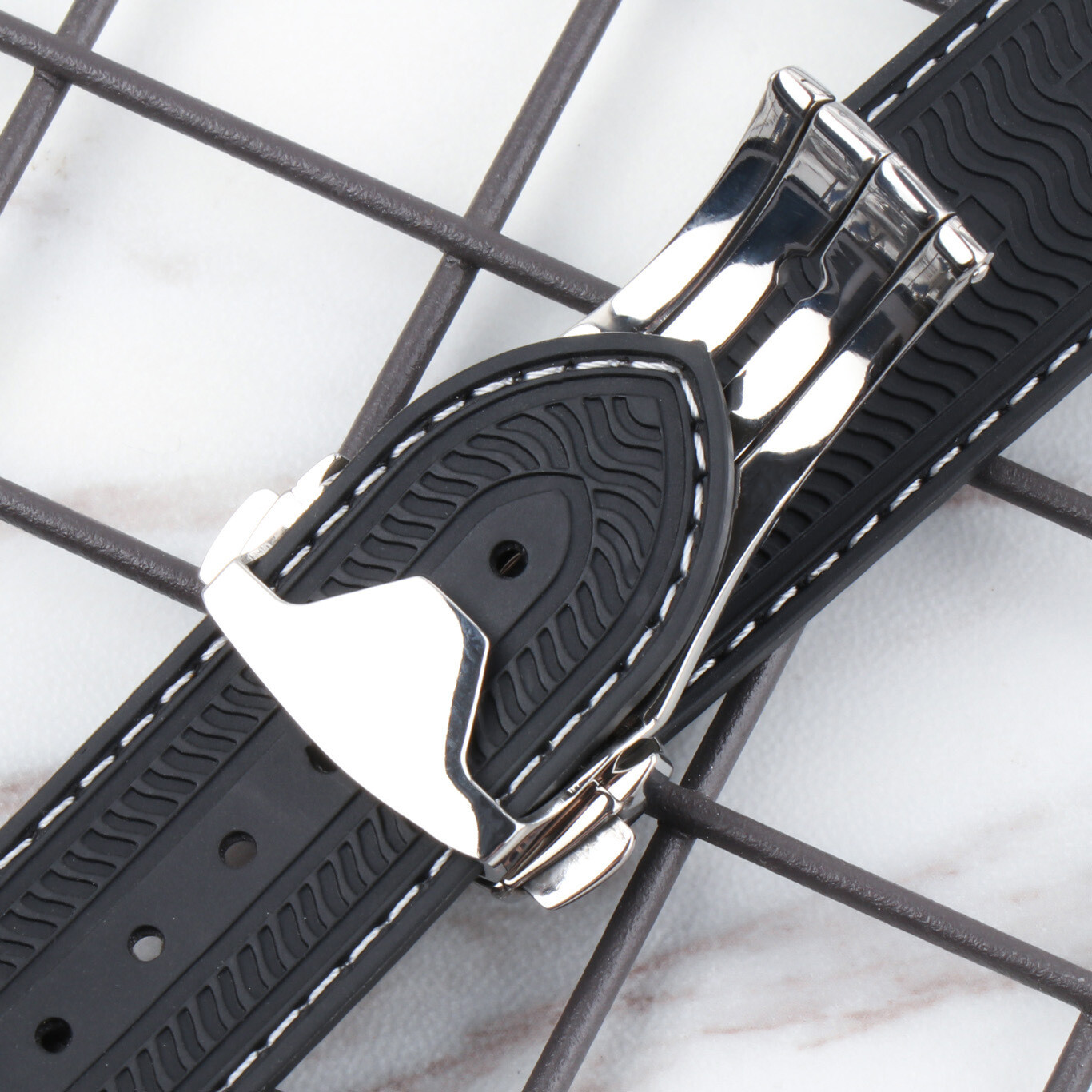 Luxury Silicone Watch Band Strap Curved End Waterproof 19/20/21/22mm Fit Omega