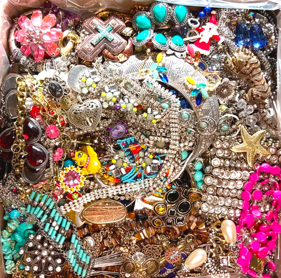 10 Pound Lbs Unsearched Huge Lot Jewelry VTG Vintage Modern Junk & Wear Tangled