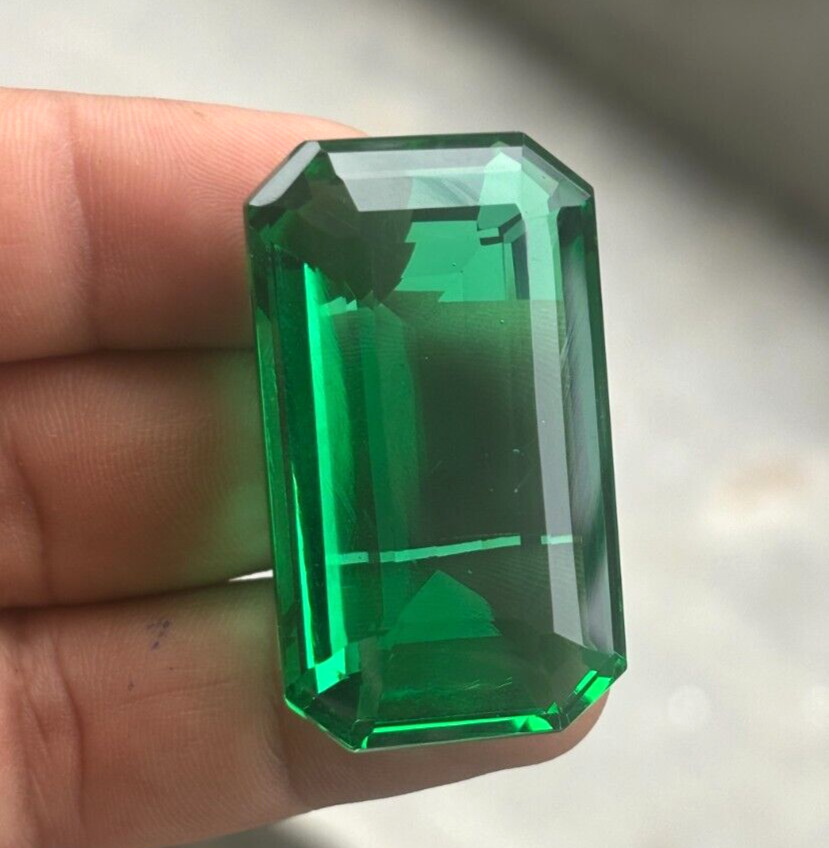 Natural Colombian 155 Cts Rich Green Emerald Shape Loose Certified Gemstone