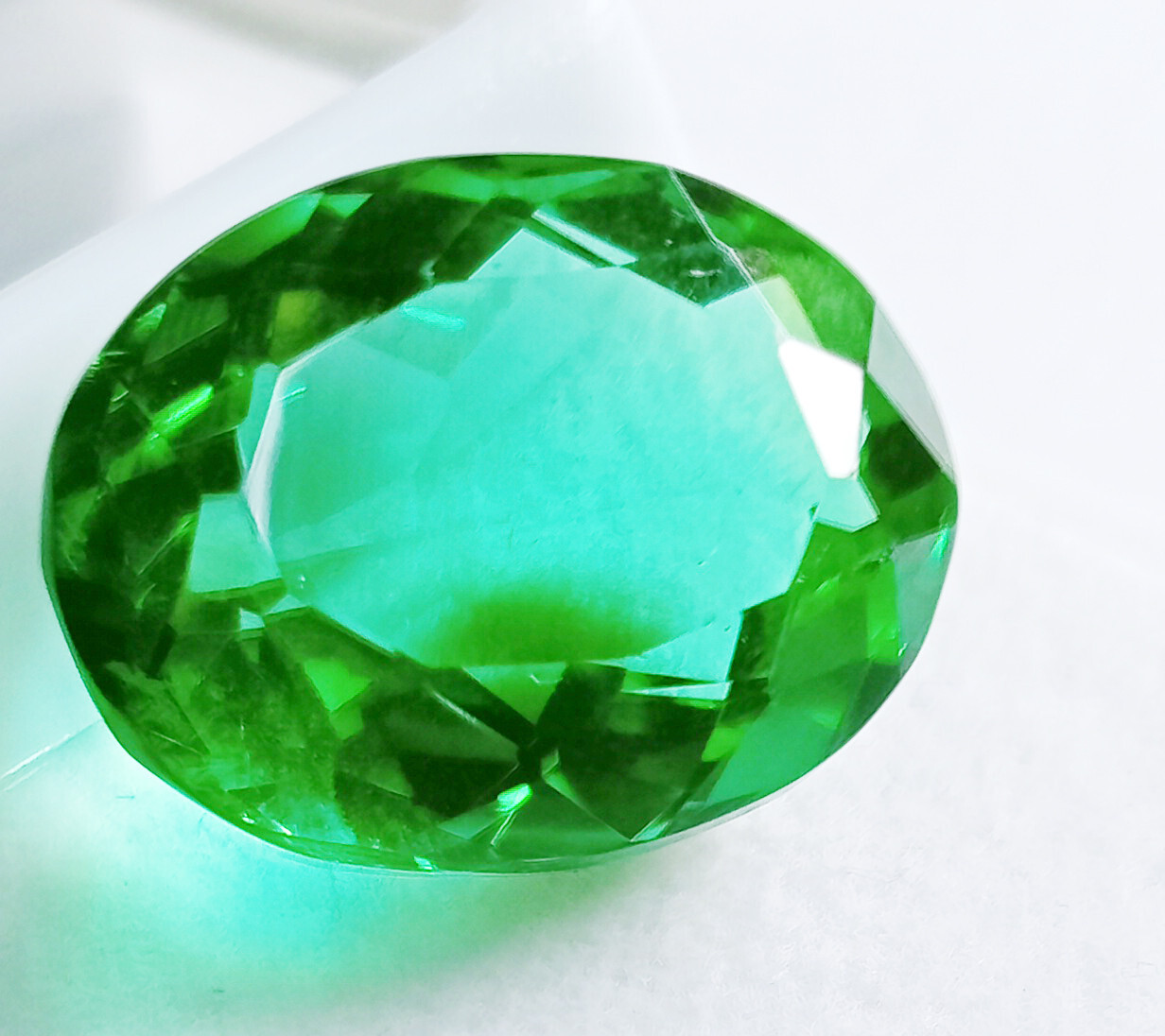 Green Peridot Natural Rare Oval Cut Certified 18.10 Ct Loose Gemstone