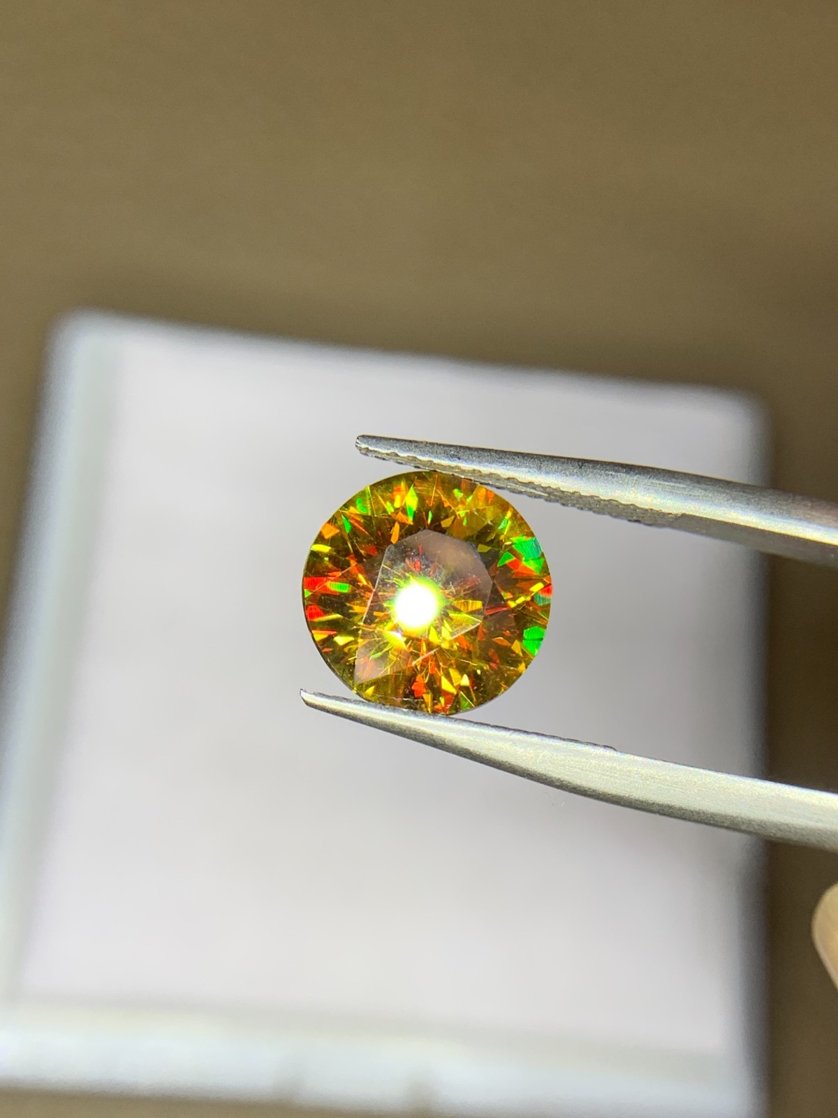 Natural 3.20 Carat Round Rare Sphene (Titanite) | Brilliant Full Fire | Eye-Catc