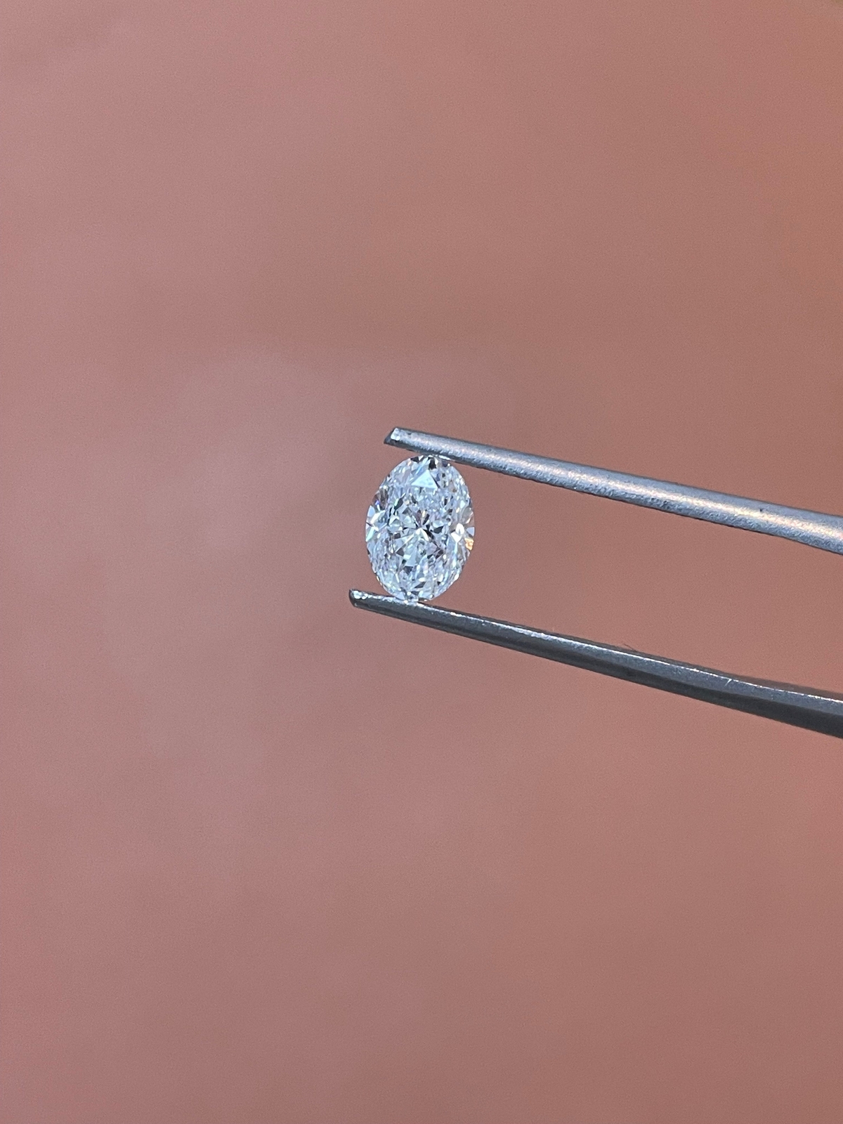 0.92 CARAT OVAL BRILLIANT GIA CERTIFIED D COLOR VS2 CLARITY DIAMOND